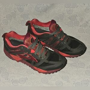 Brooks Cascadia Trail Running Shoes Sneakers Red Gray Size 7